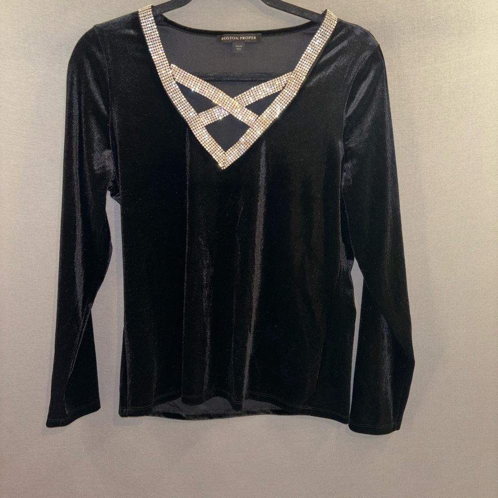 Boston proper velvet black shirt rhinestones size medium v neck dressy